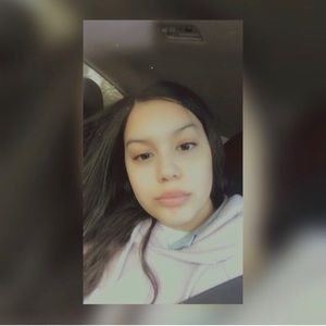 Meet your Posher, Lorena